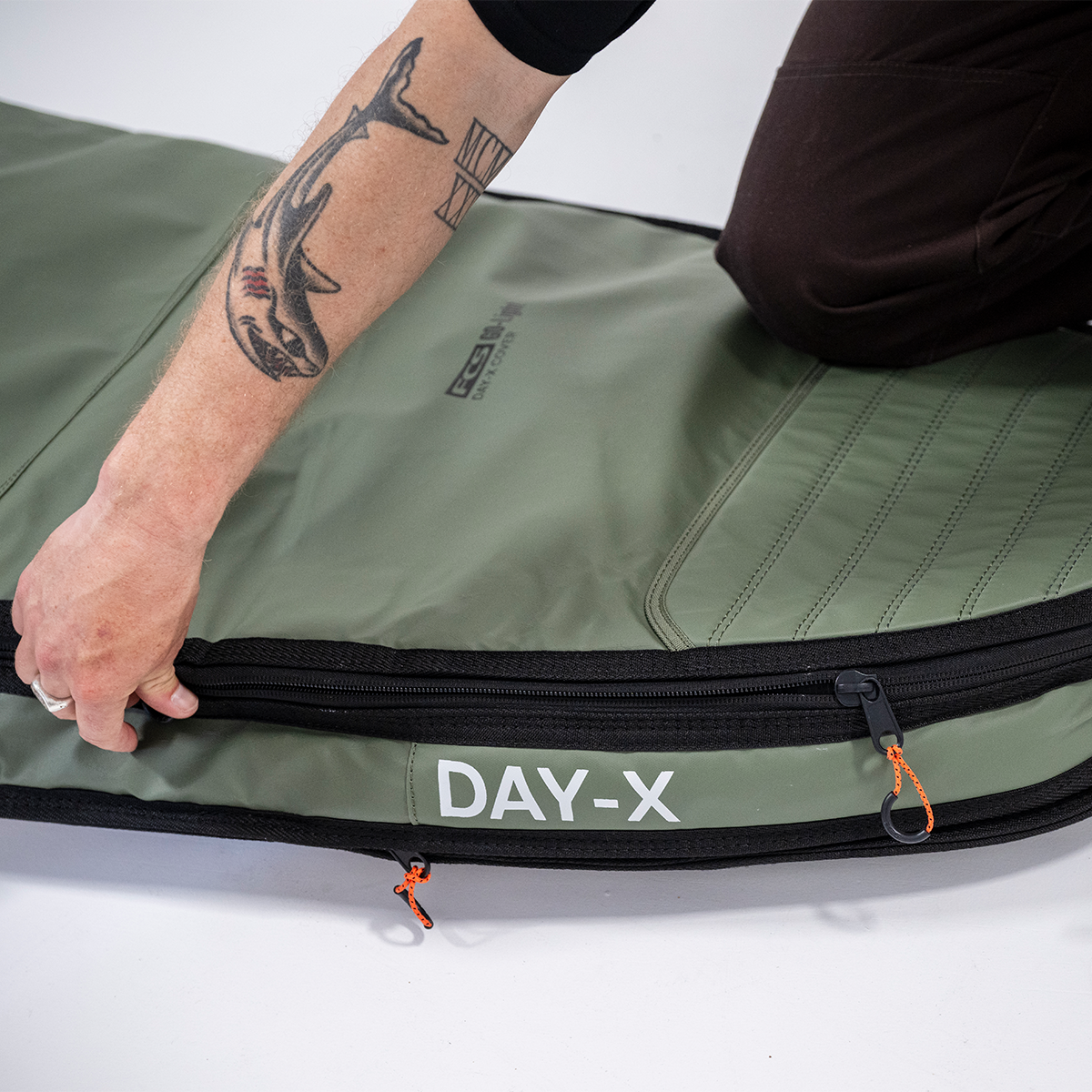 FCS | 6'7" GO-Light Day-X Shortboard / Fish Surfboard Cover